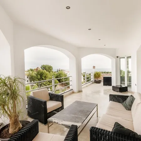 Vistas, Villa